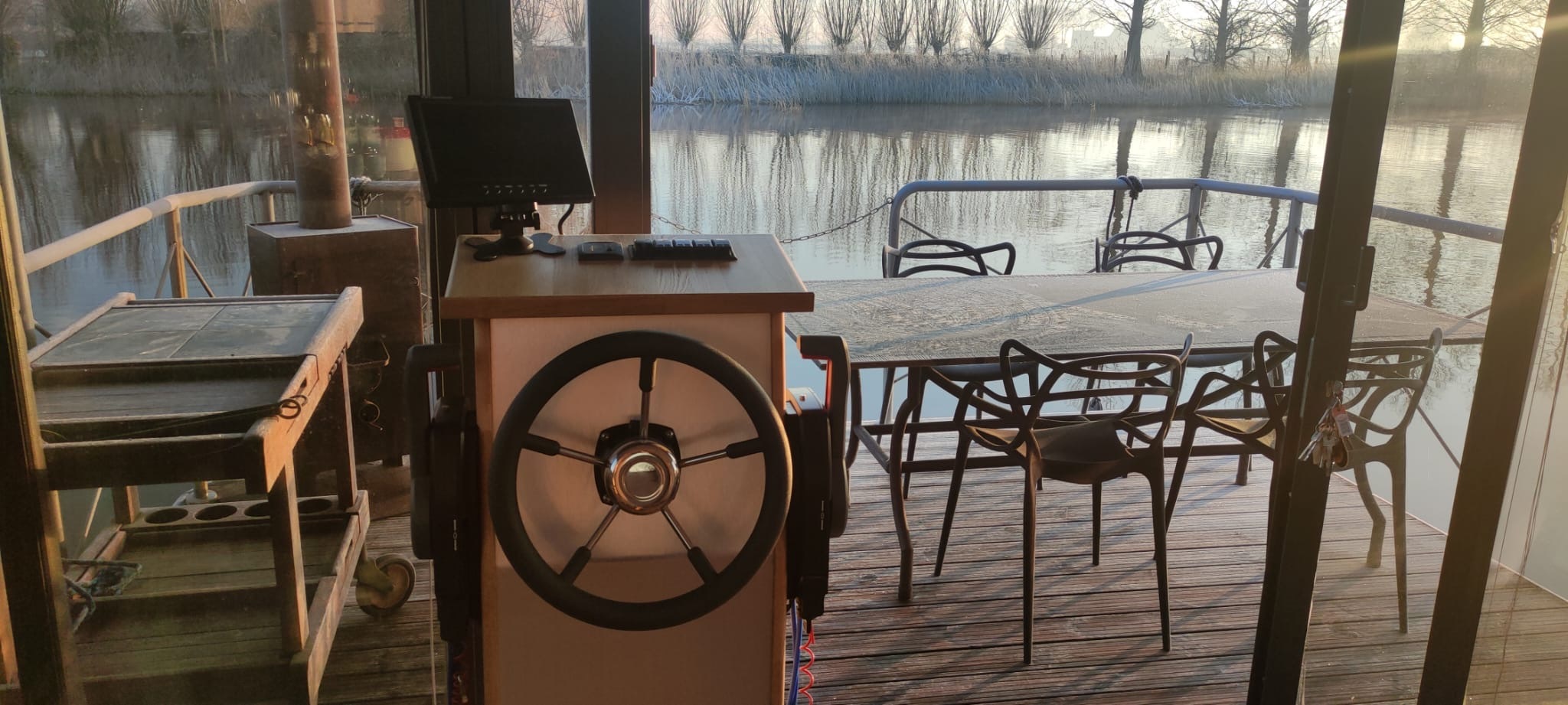 foto: 14 Campi 400 Per Direct Irnsum Ligplaats (Houseboat)