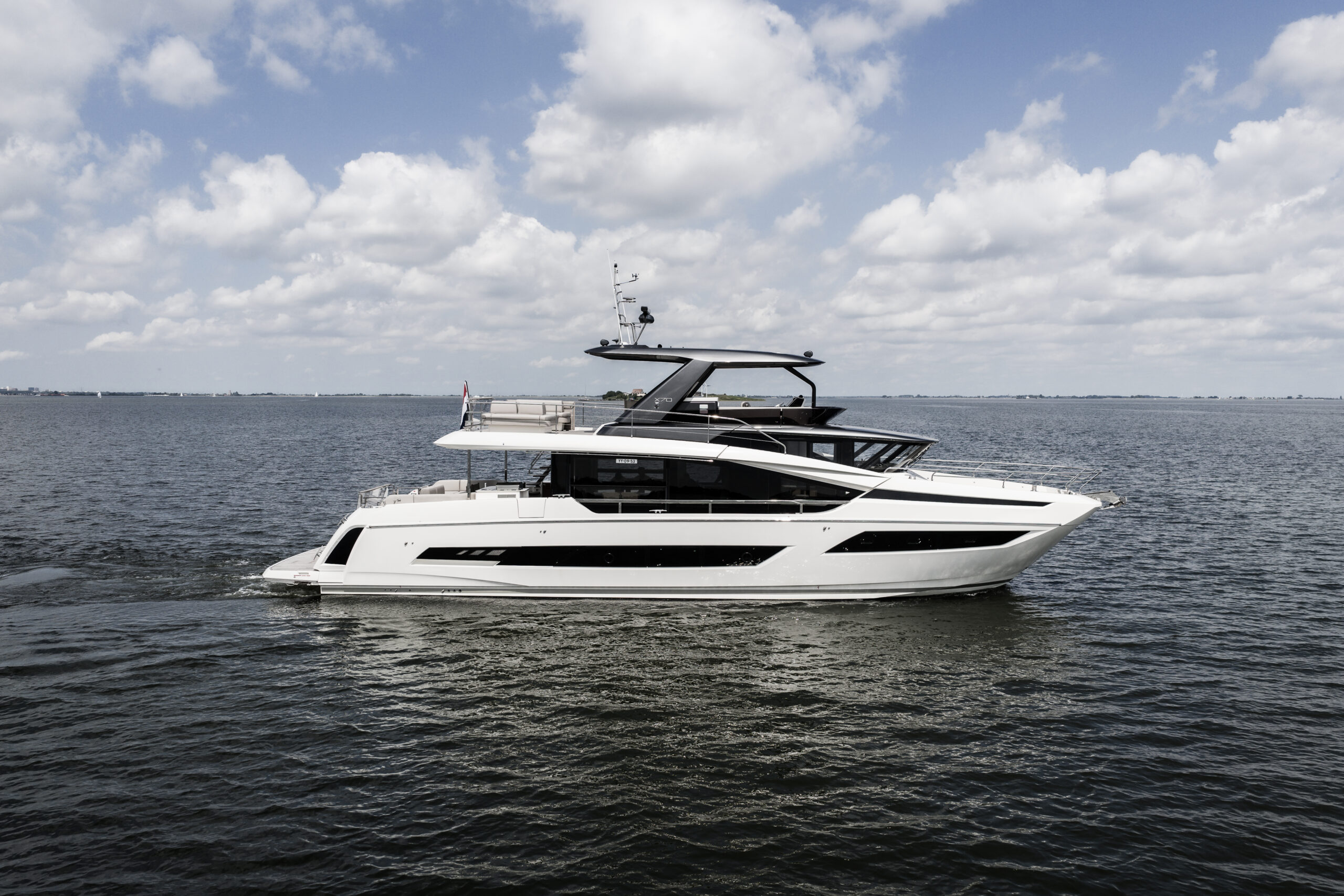 foto: 5 Prestige X70