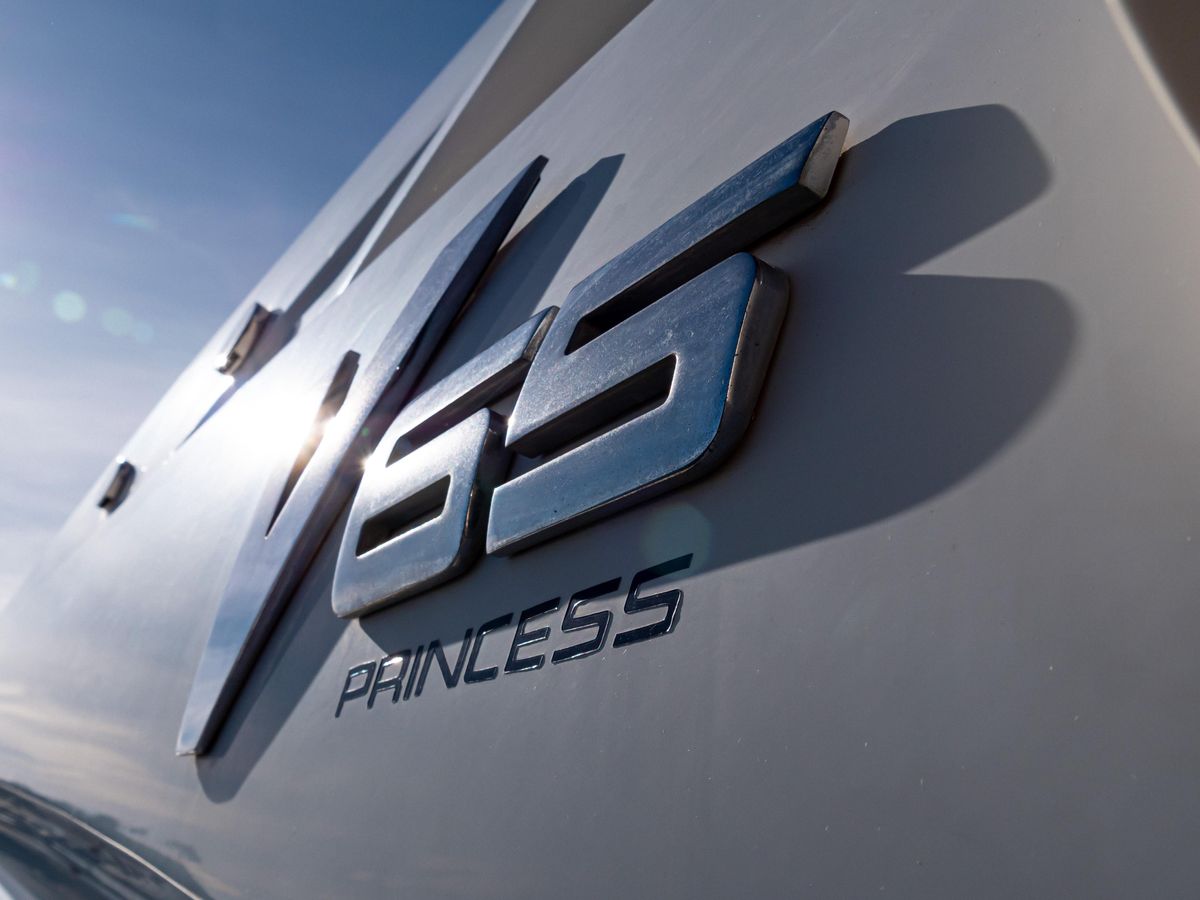 foto: 18 Princess V 65