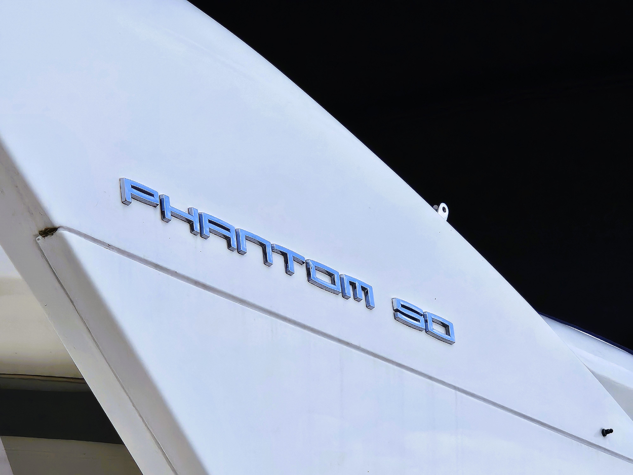 foto: 22 Fairline Phantom 50
