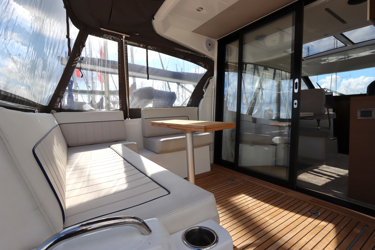 foto: 15 Jeanneau NC 33