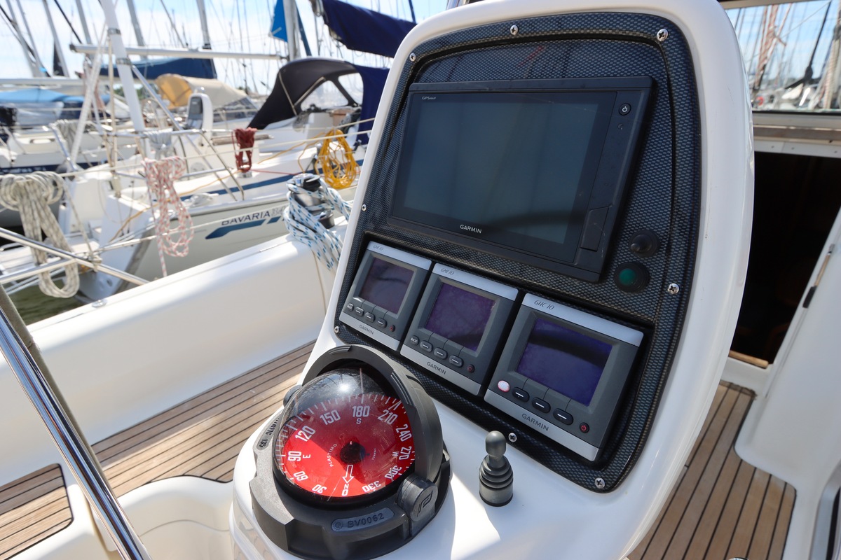 foto: 20 Bavaria  38-3 Cruiser