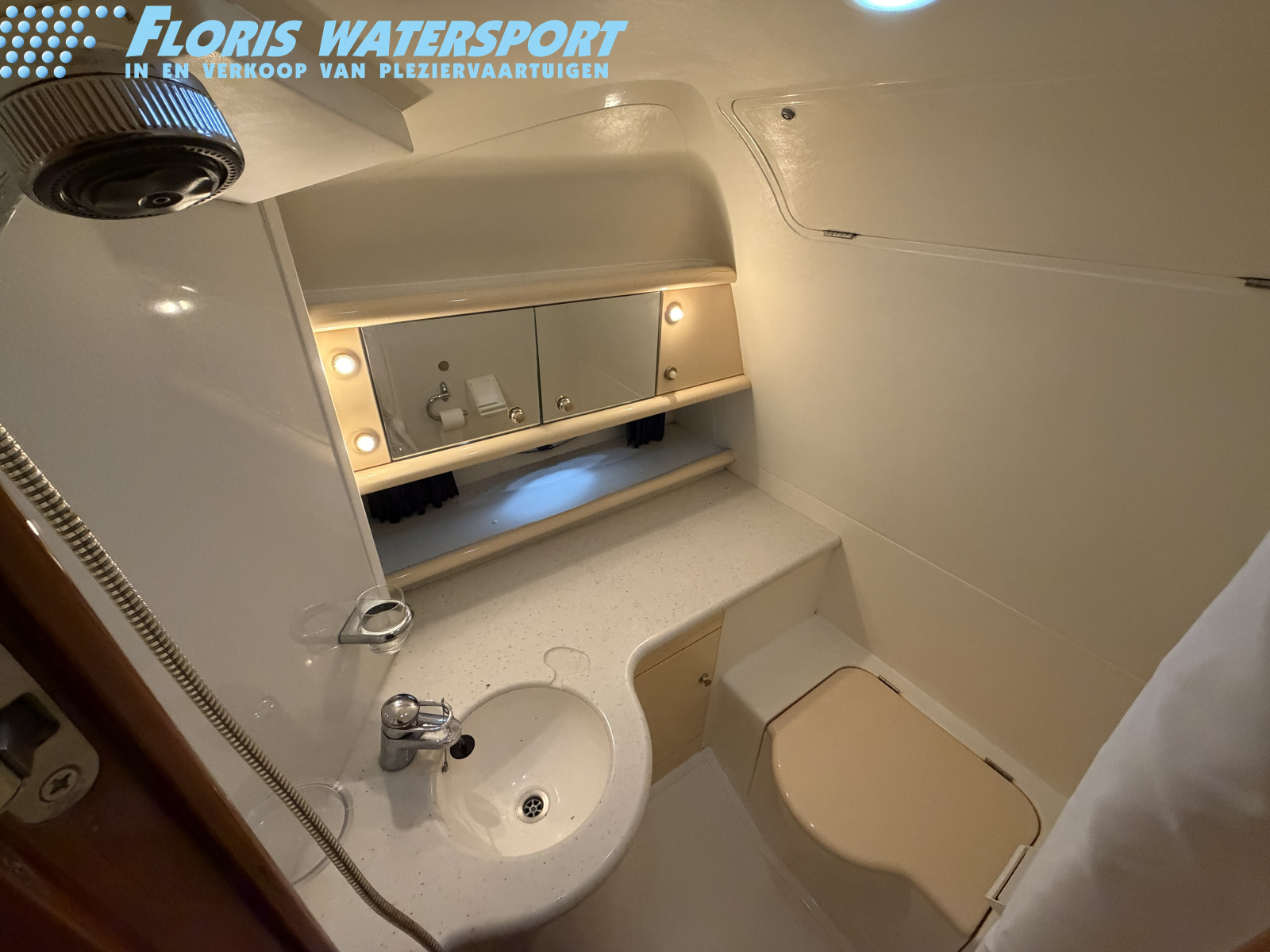 foto: 6 Sunseeker  Superhawk 48 