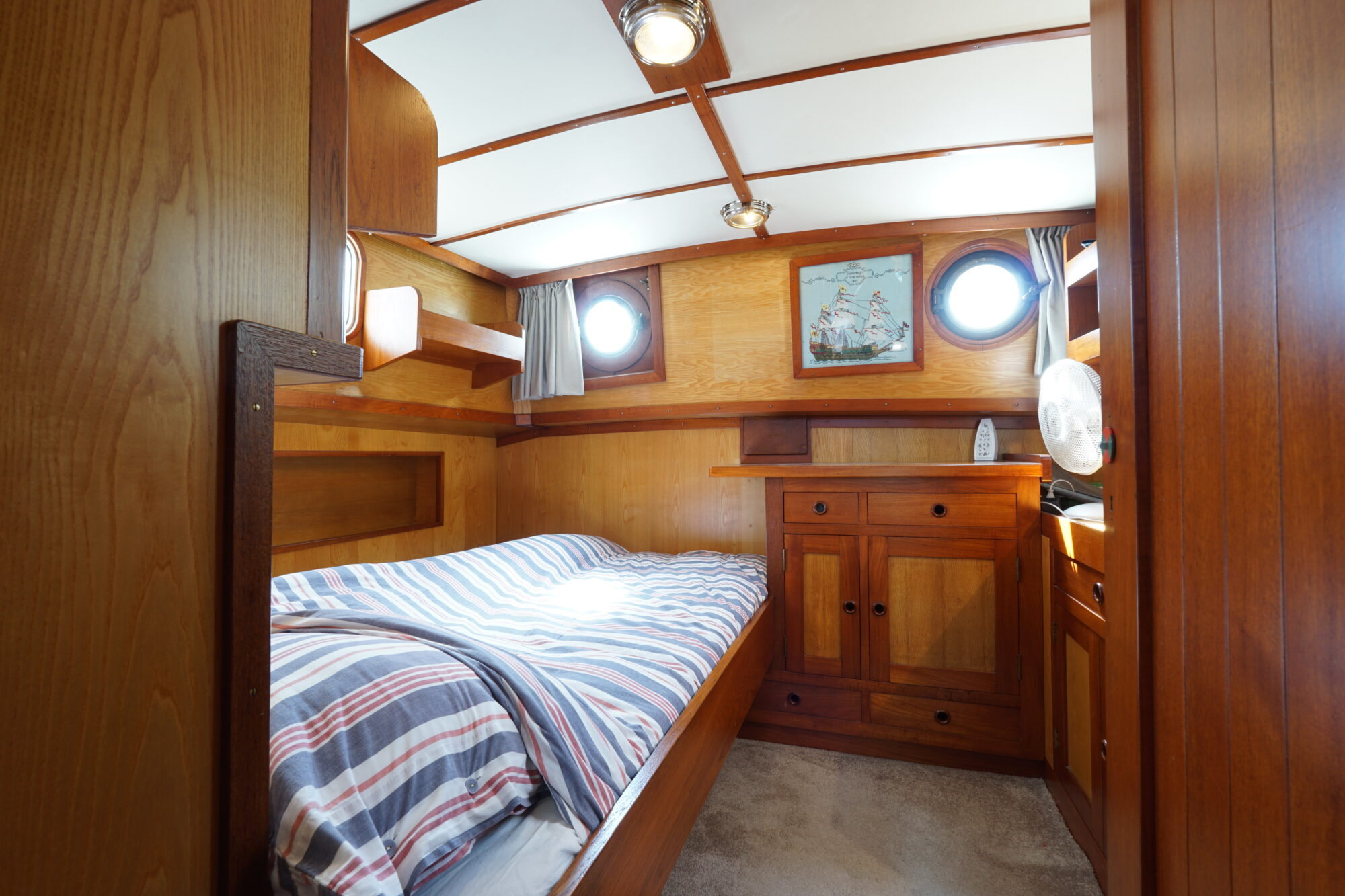 foto: 29 Gillissen Gillissen Rondspant Trawler 13.50 AK