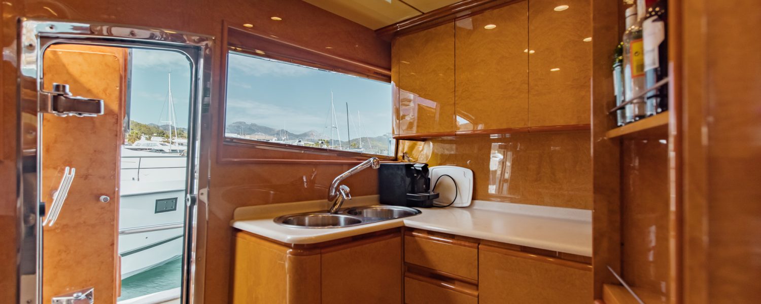 foto: 16 Astondoa 72 GXL