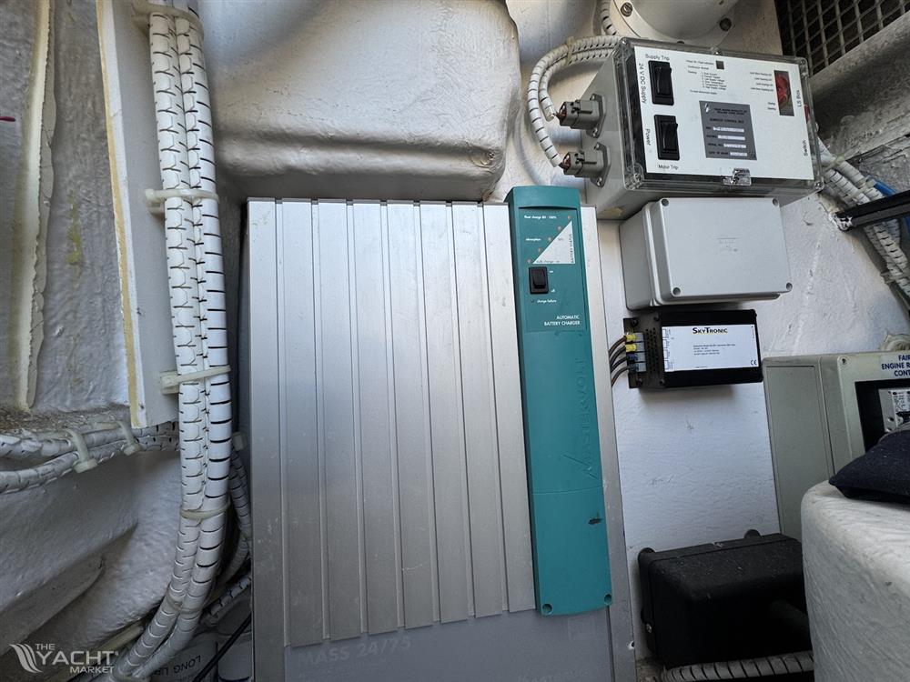 foto: 19 Fairline 47 targa