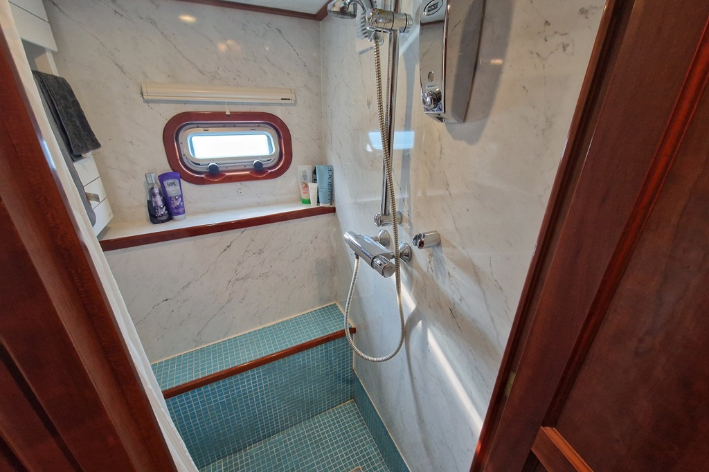 foto: 12 Vripack Kotter 1200 AK