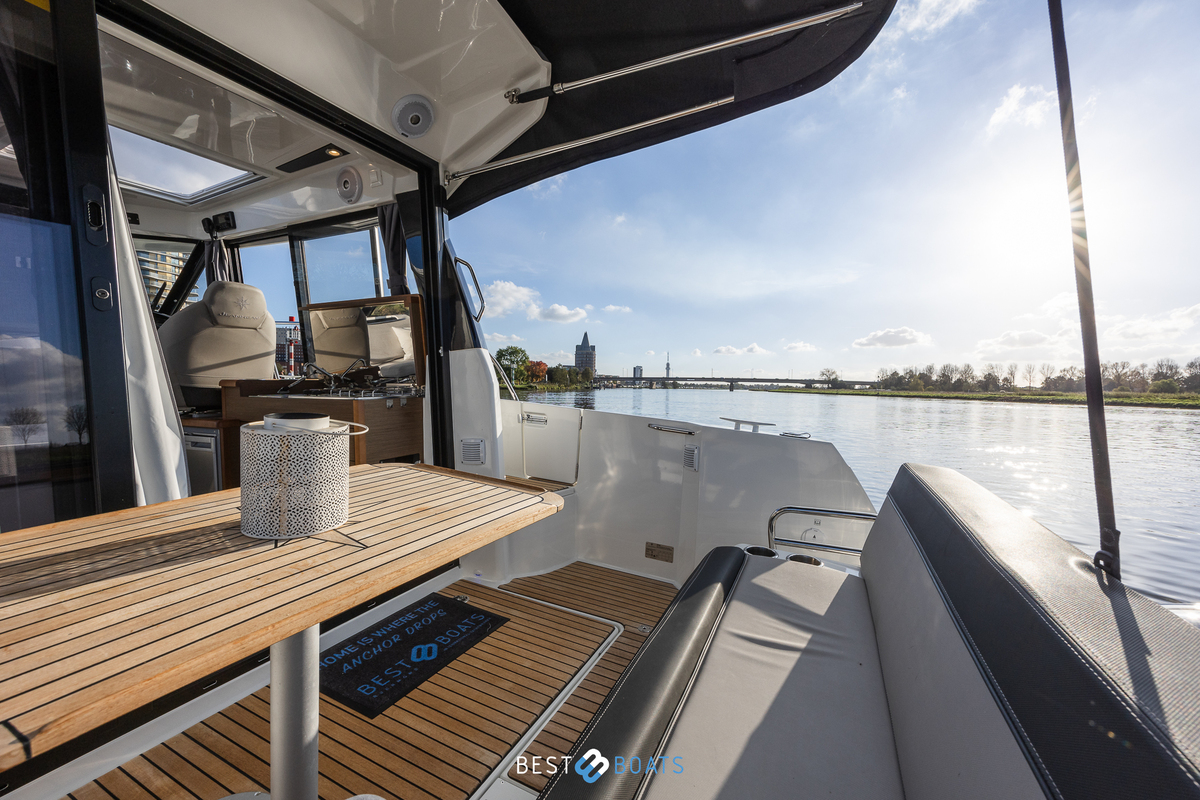 foto: 17 Jeanneau 895 MERRY FISHER