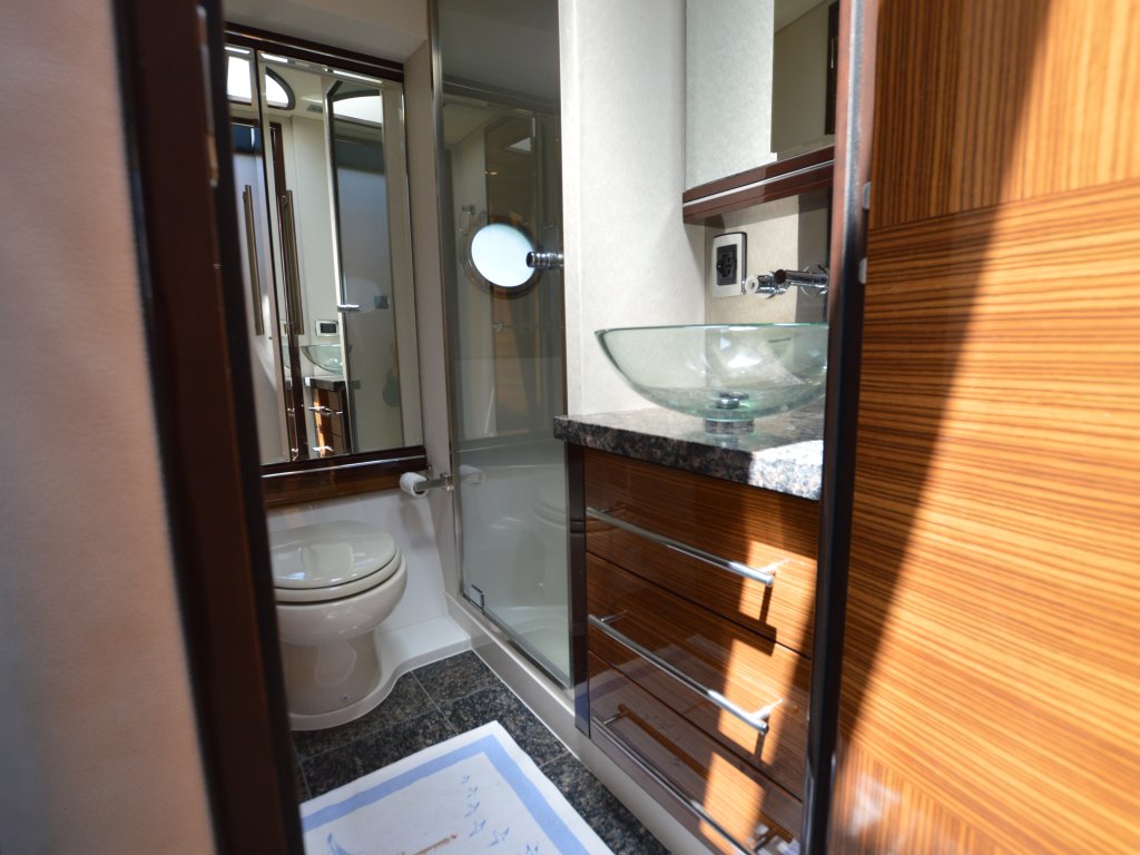 foto: 18 Marquis 500 sport yacht