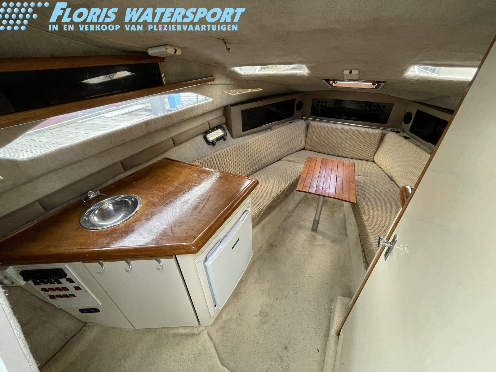 foto: 9 Bayliner 2455 Ciera