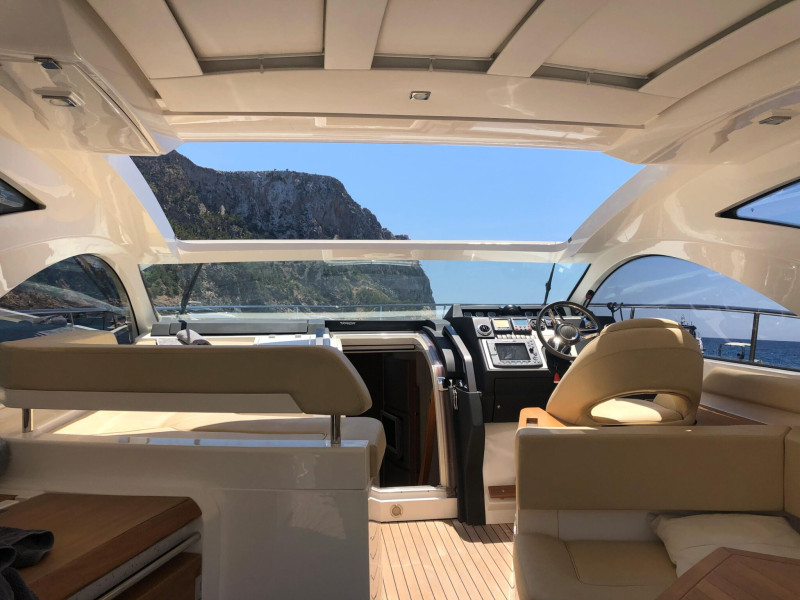 foto: 8 Fairline Targa  44 HT