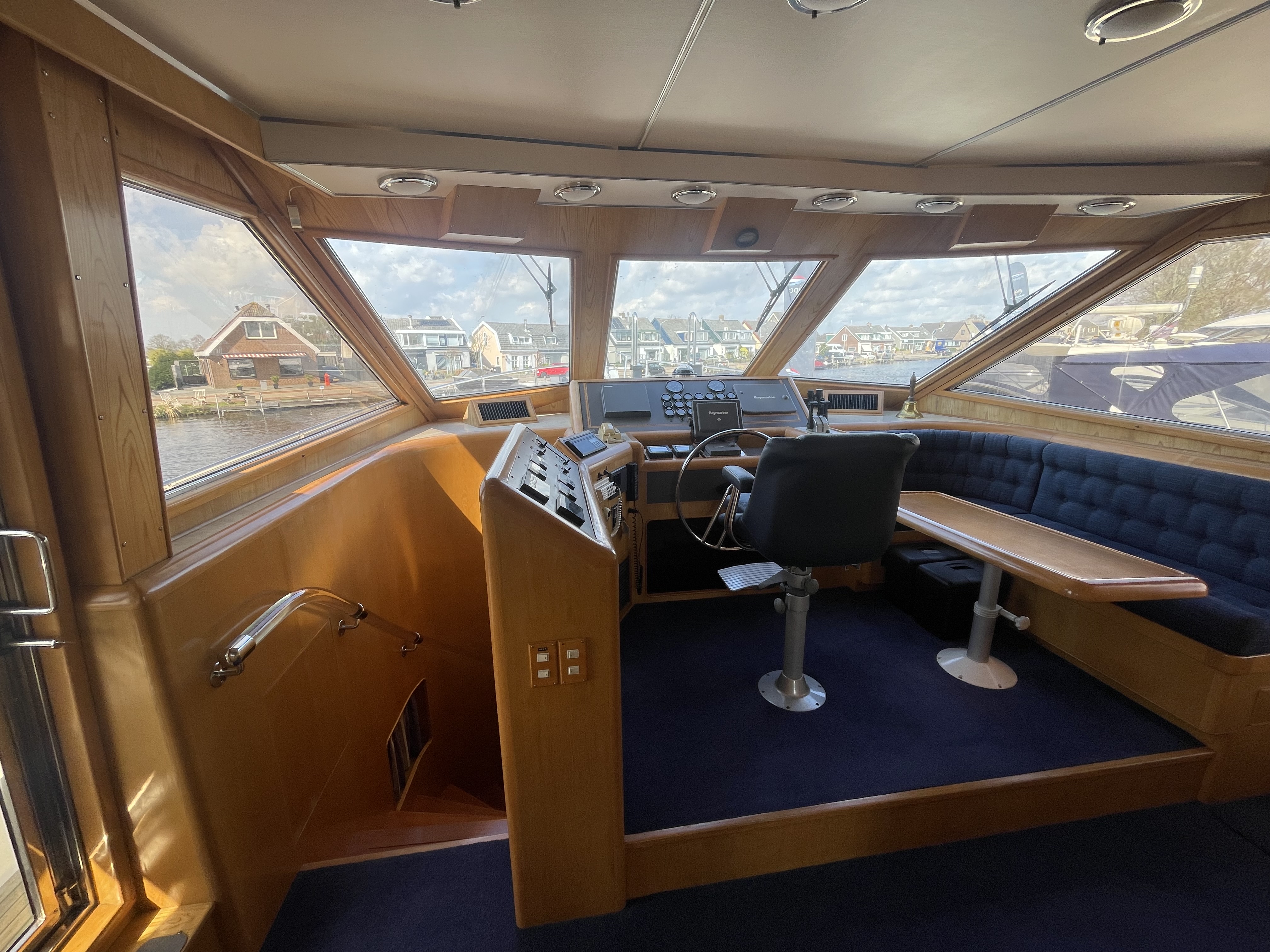 foto: 13 Trader 75 Signature