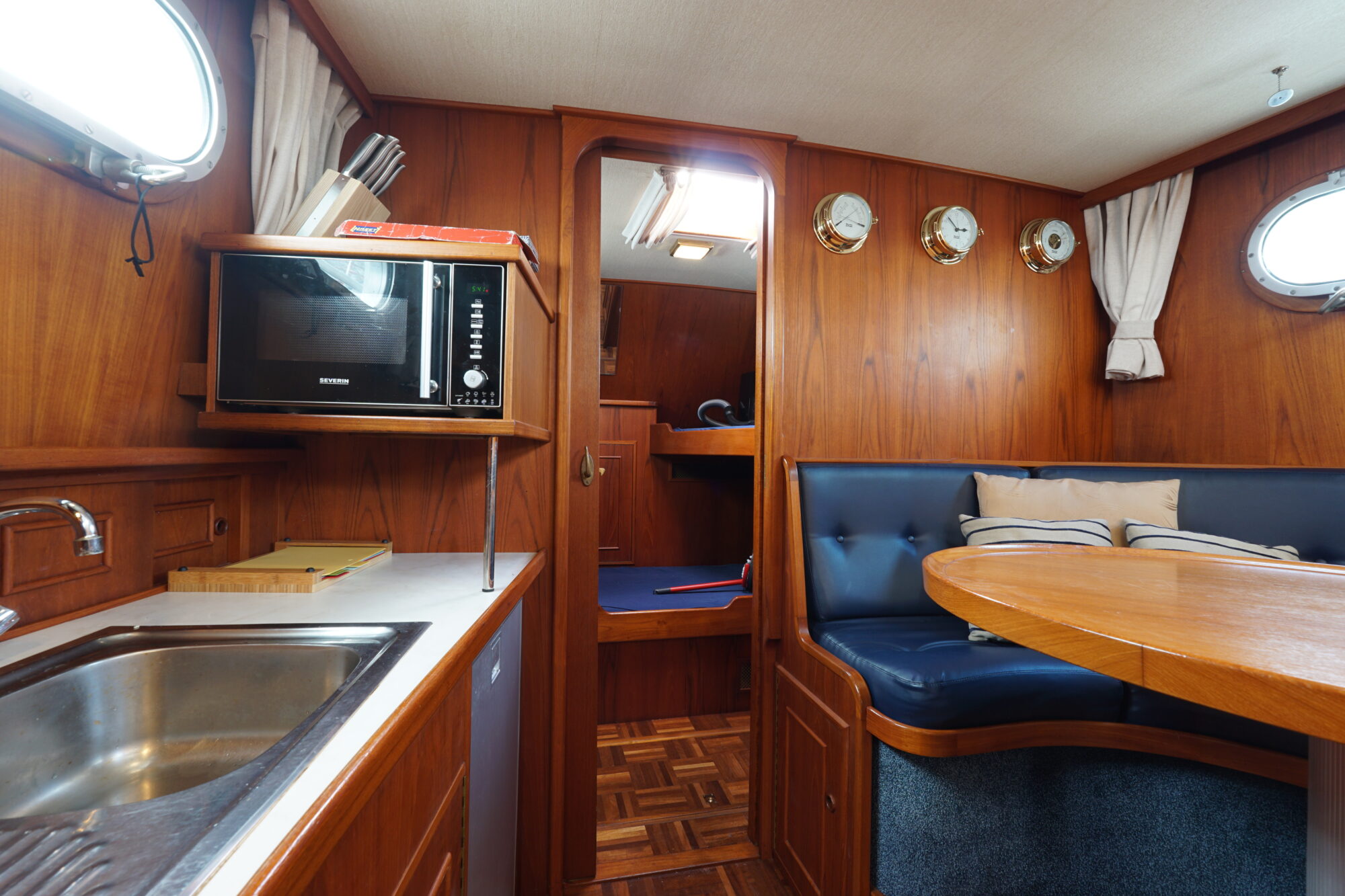 foto: 19 Damen Damen Pushy Cat 15.00 AK Cabrio