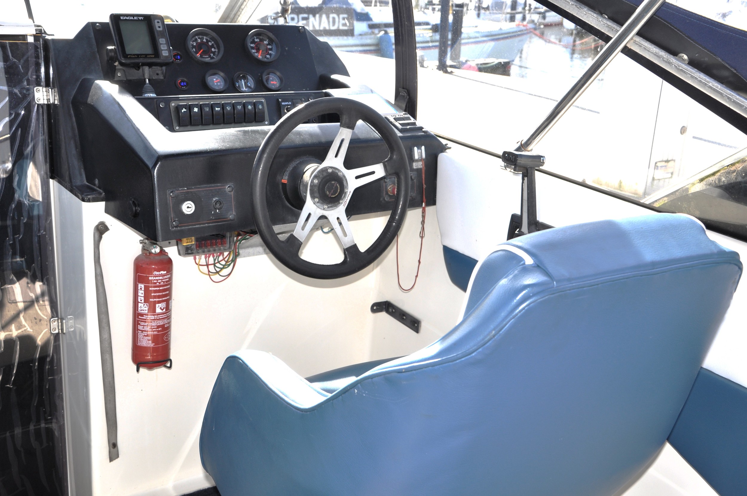 foto: 15 Bayliner 2855 Cierra