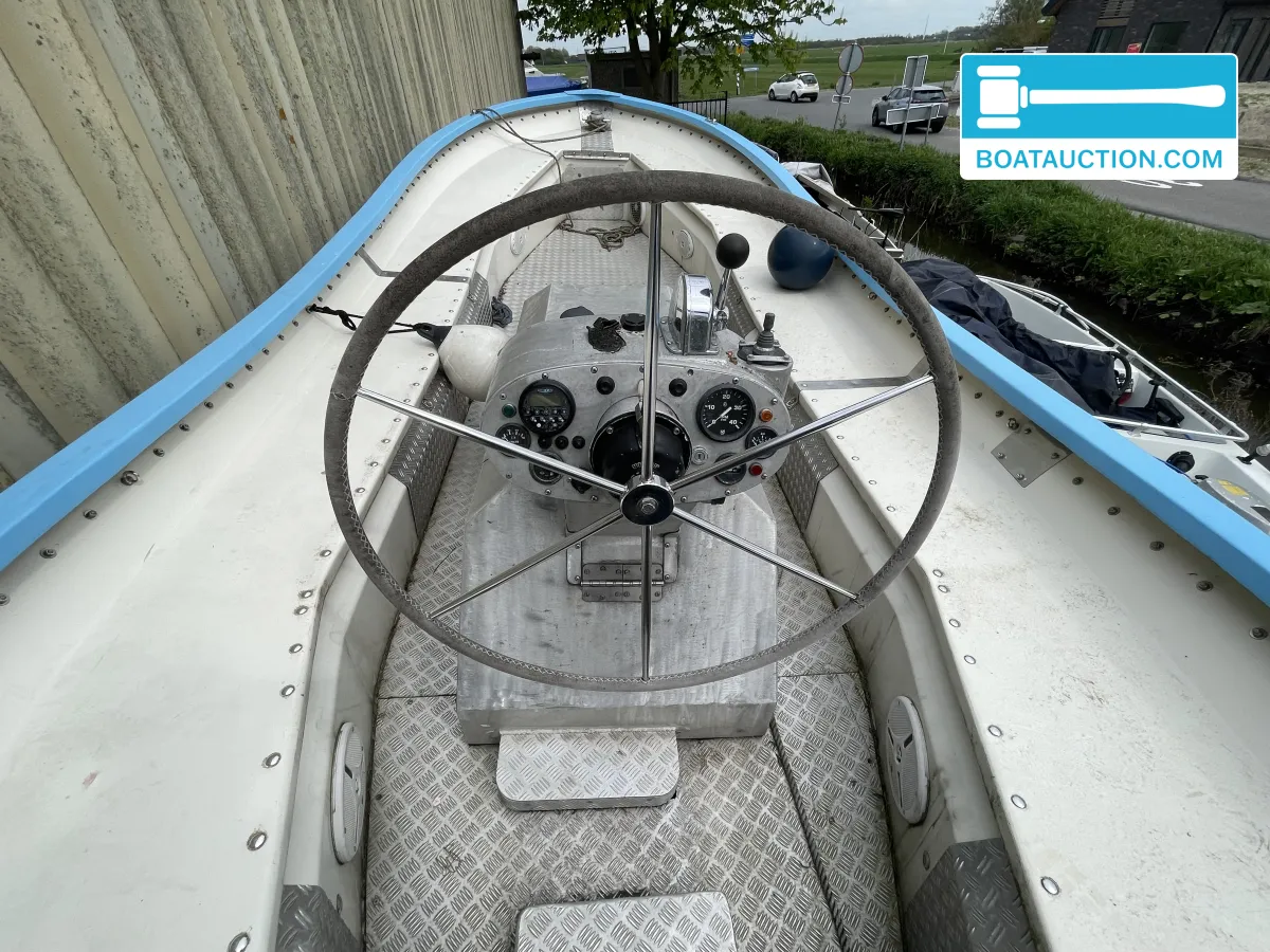 foto: 14 Sloep 850