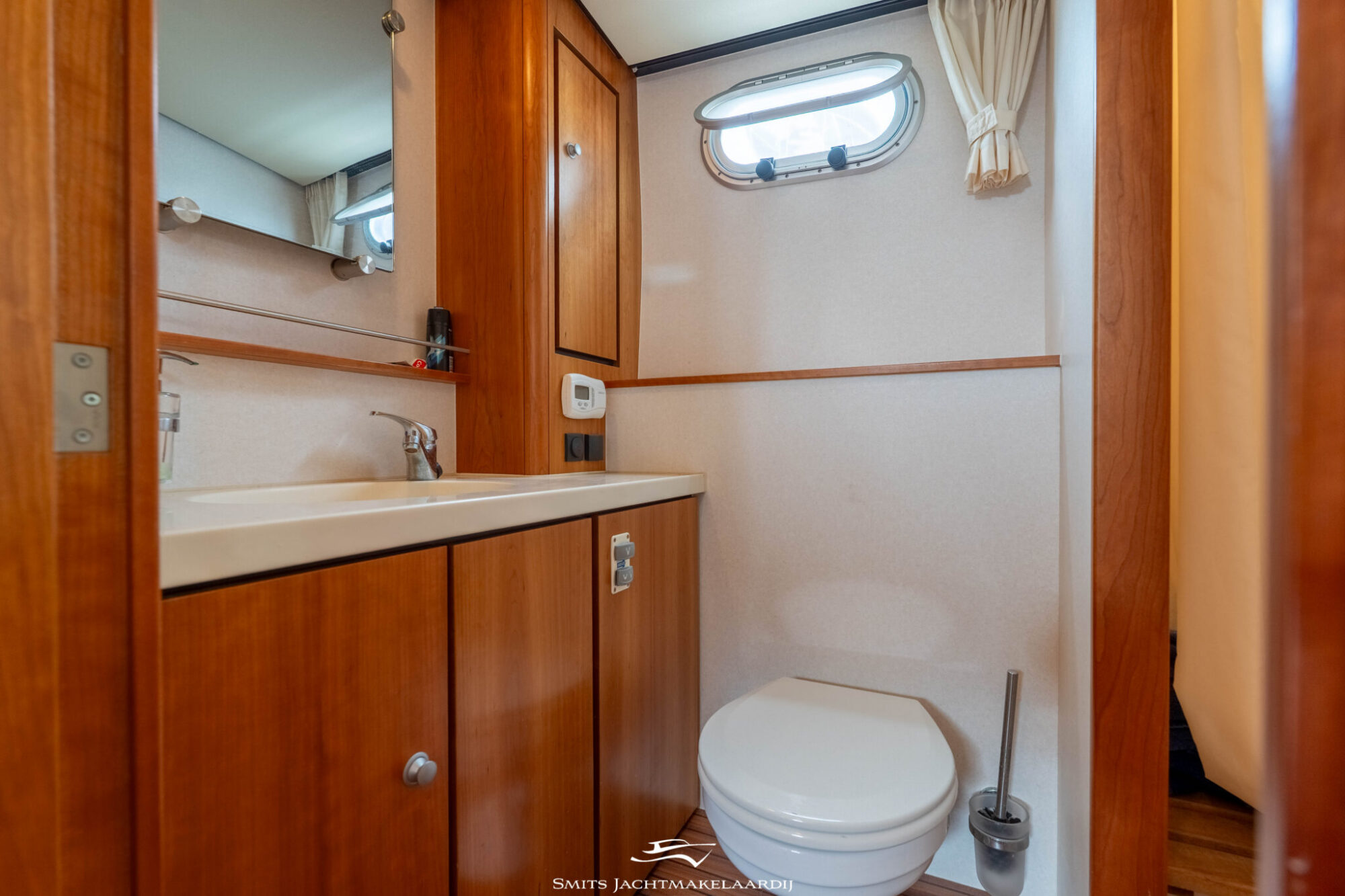 foto: 41 Linssen Linssen Grand Sturdy 43.9 AC