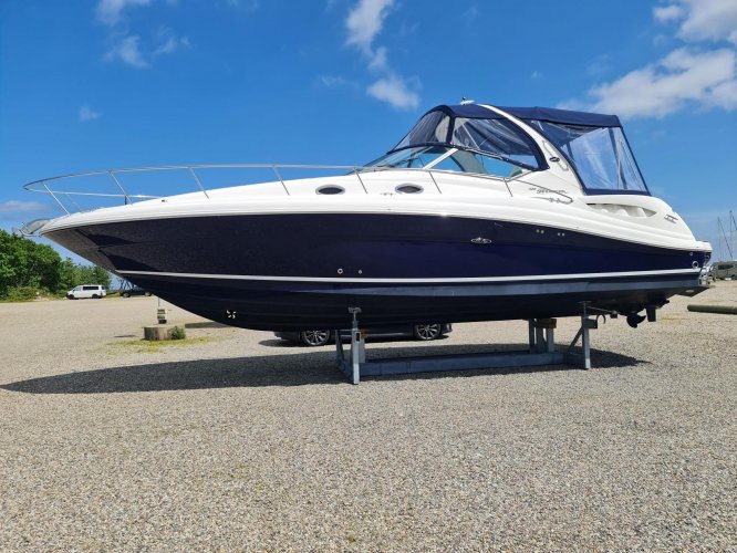 foto: 17 Sea Ray 375 Sundancer Twin Diesel