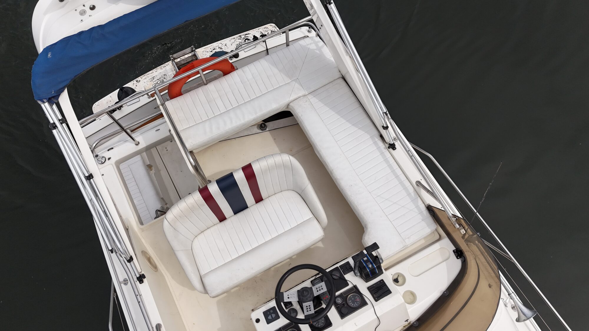 foto: 18 Fairline Fairline Corniche 31 Flybridge