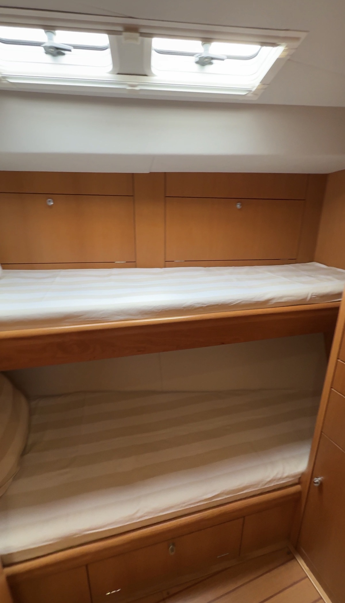 foto: 16 Oyster 45 Deck Saloon