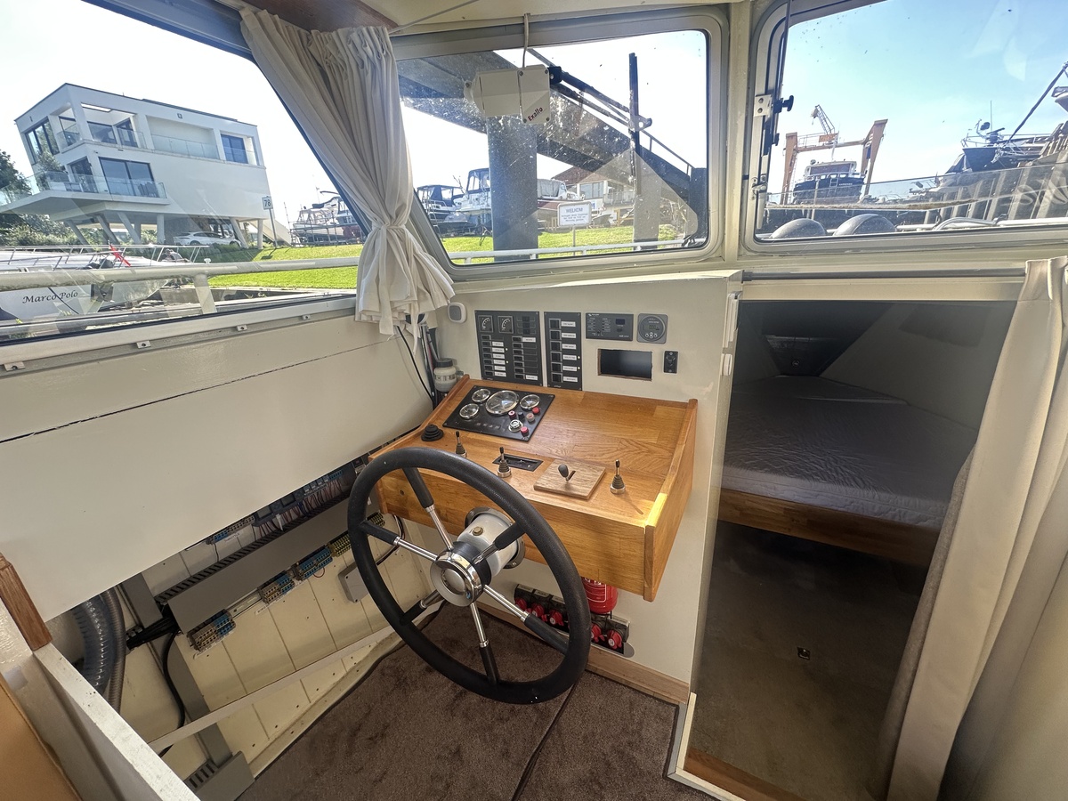 foto: 21 Oomen kruiser fly