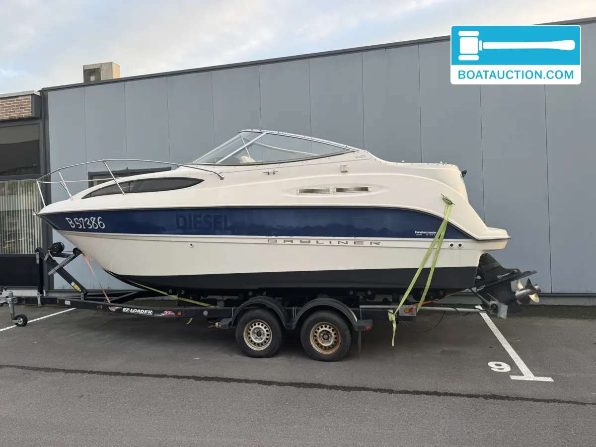 Bayliner 245