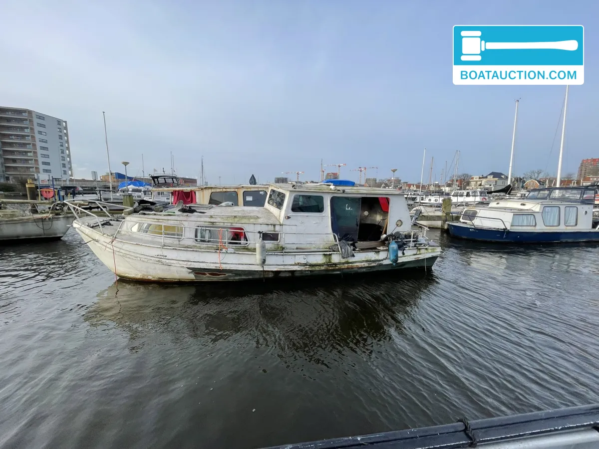 foto: 5 Motorboat 800