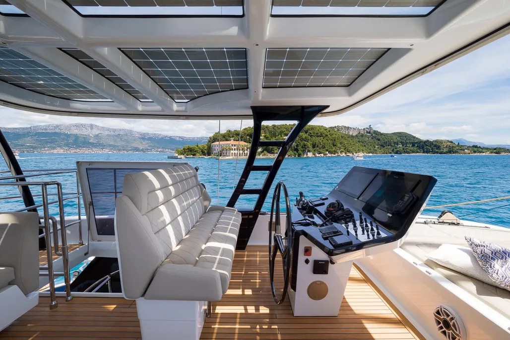 foto: 32 Sunreef 60 Dessus