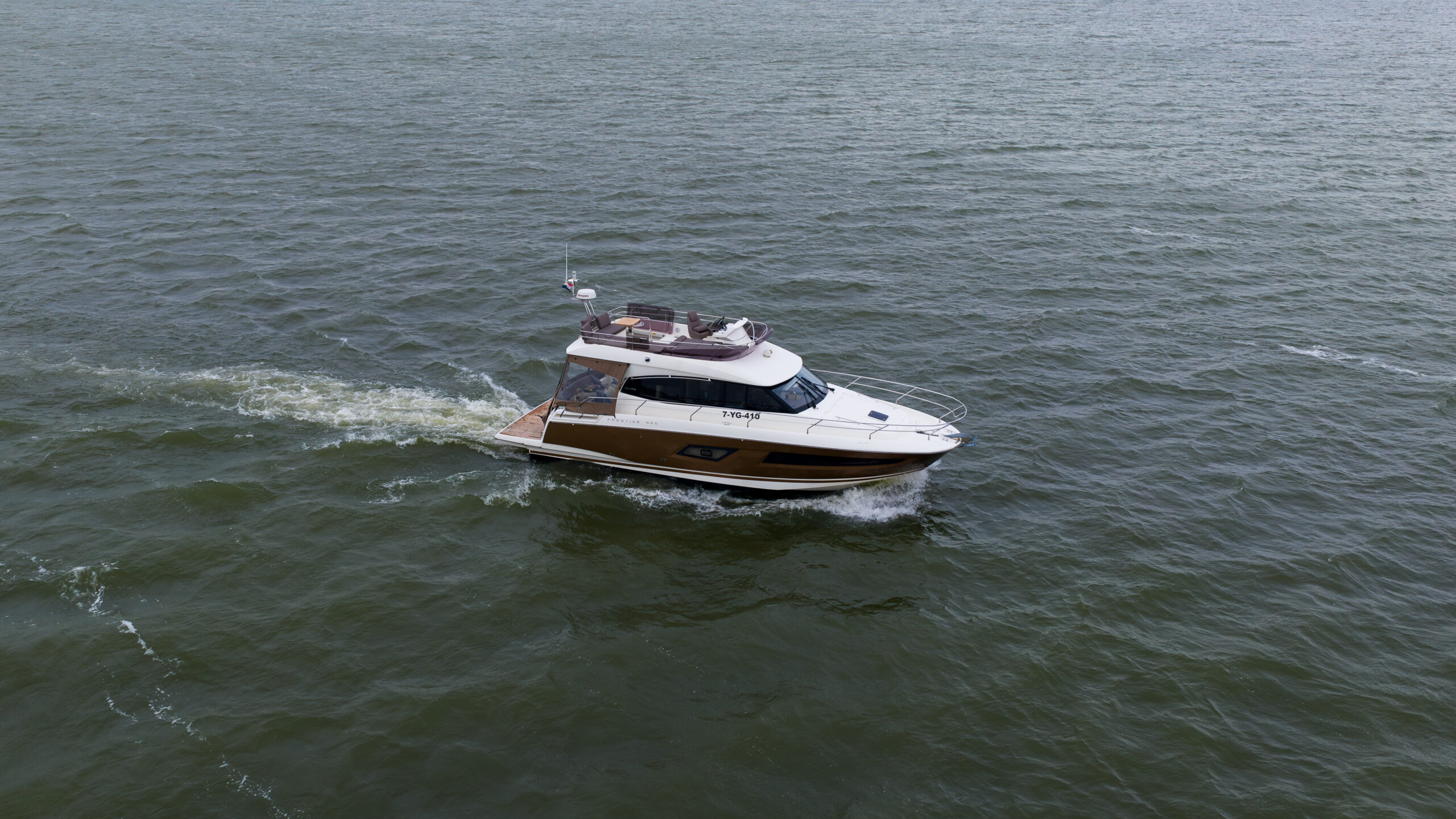 foto: 18 Prestige 420