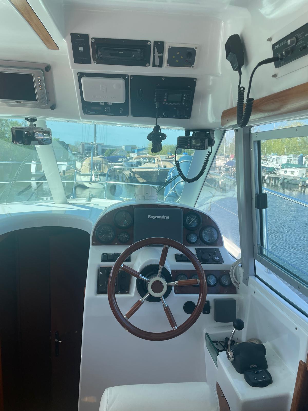 foto: 11 Jeanneau Merry Fisher 925