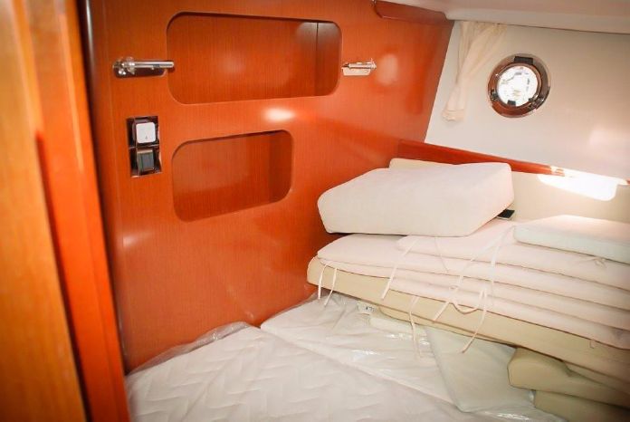 foto: 12 Beneteau Swift Trawler 42