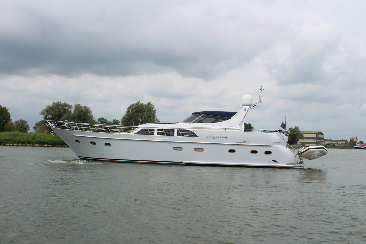 foto: 4 Van der Valk 1700 Cabrio