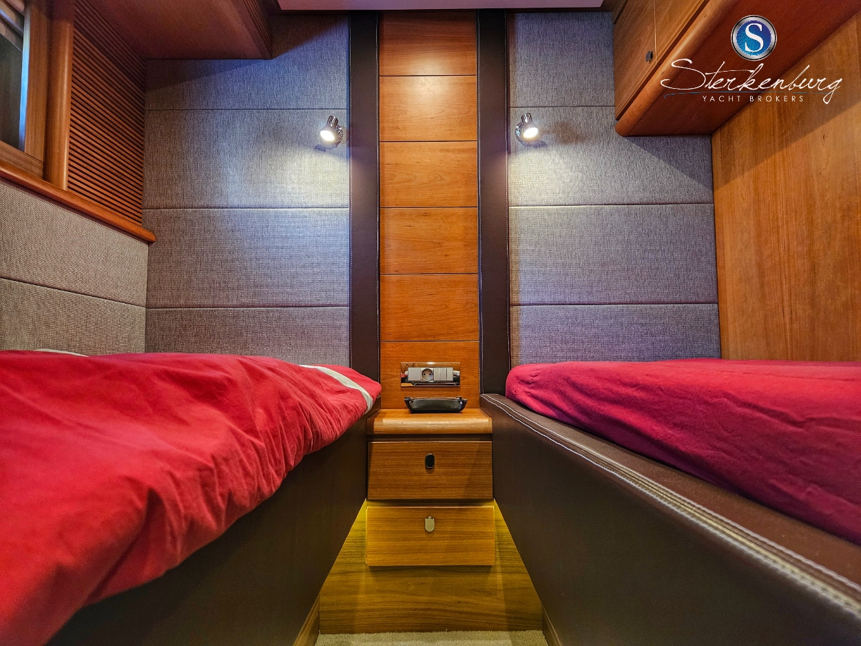 foto: 34 Valk Continental II 2300 ALU-IPS