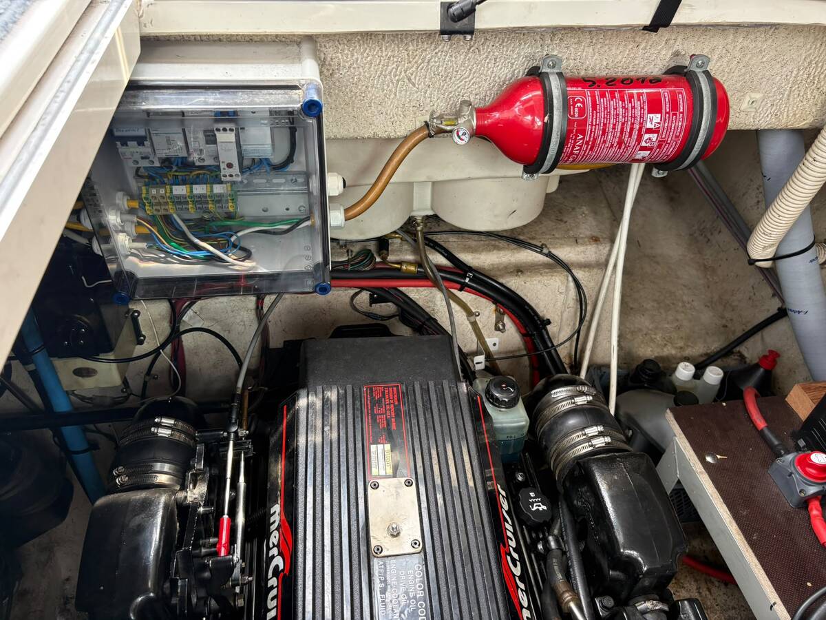 foto: 16 Maxum 3200 SCR