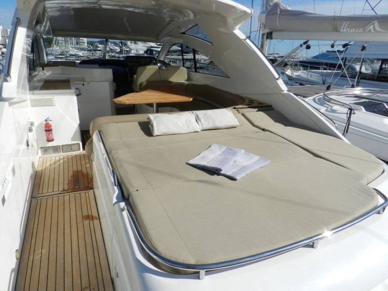 foto: 8 Fairline Targa 47 Gran Turismo