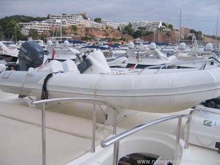 foto: 14 Azimut 80