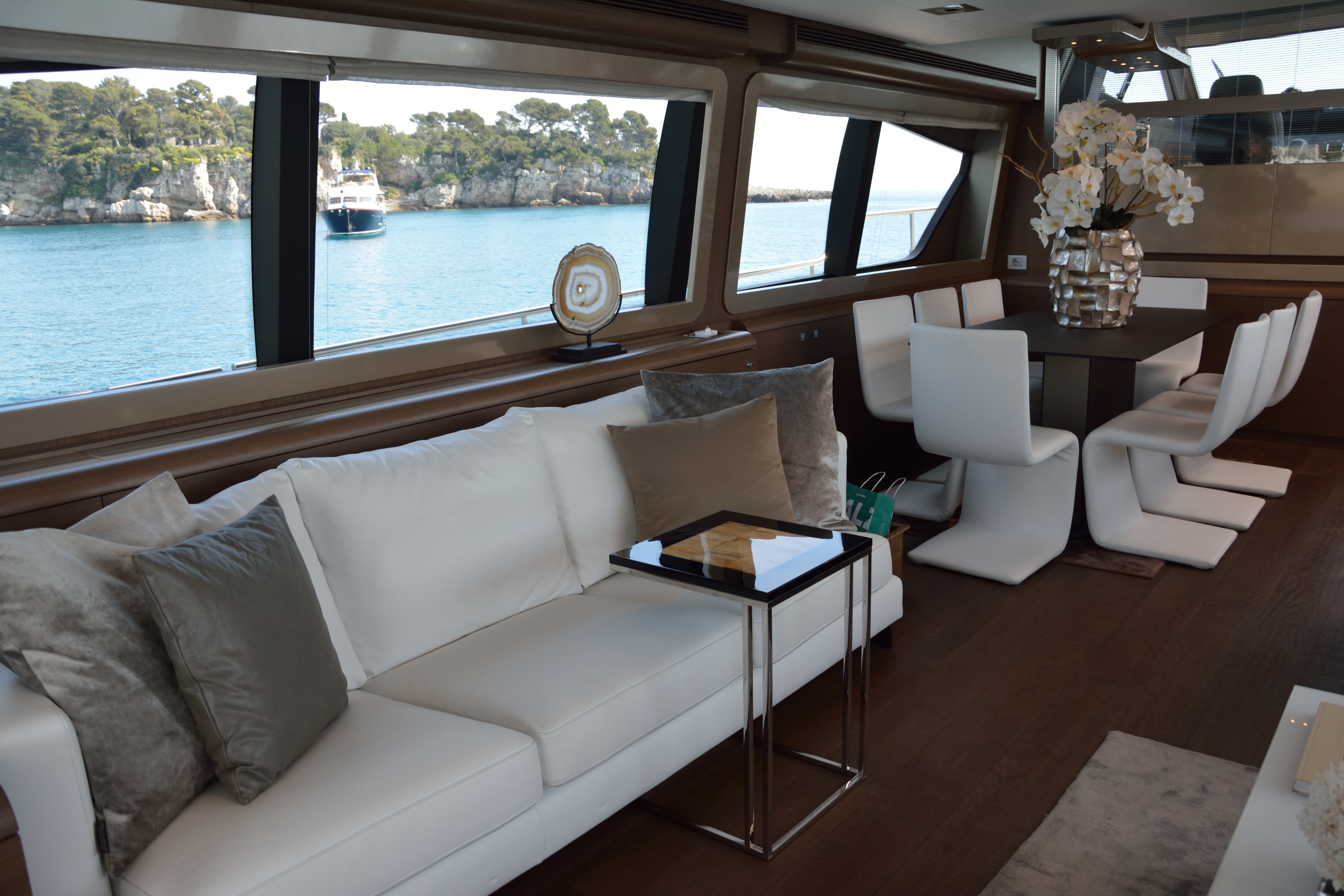 foto: 23 Ferretti 800 HT