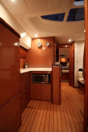 foto: 38 Prestige 42S