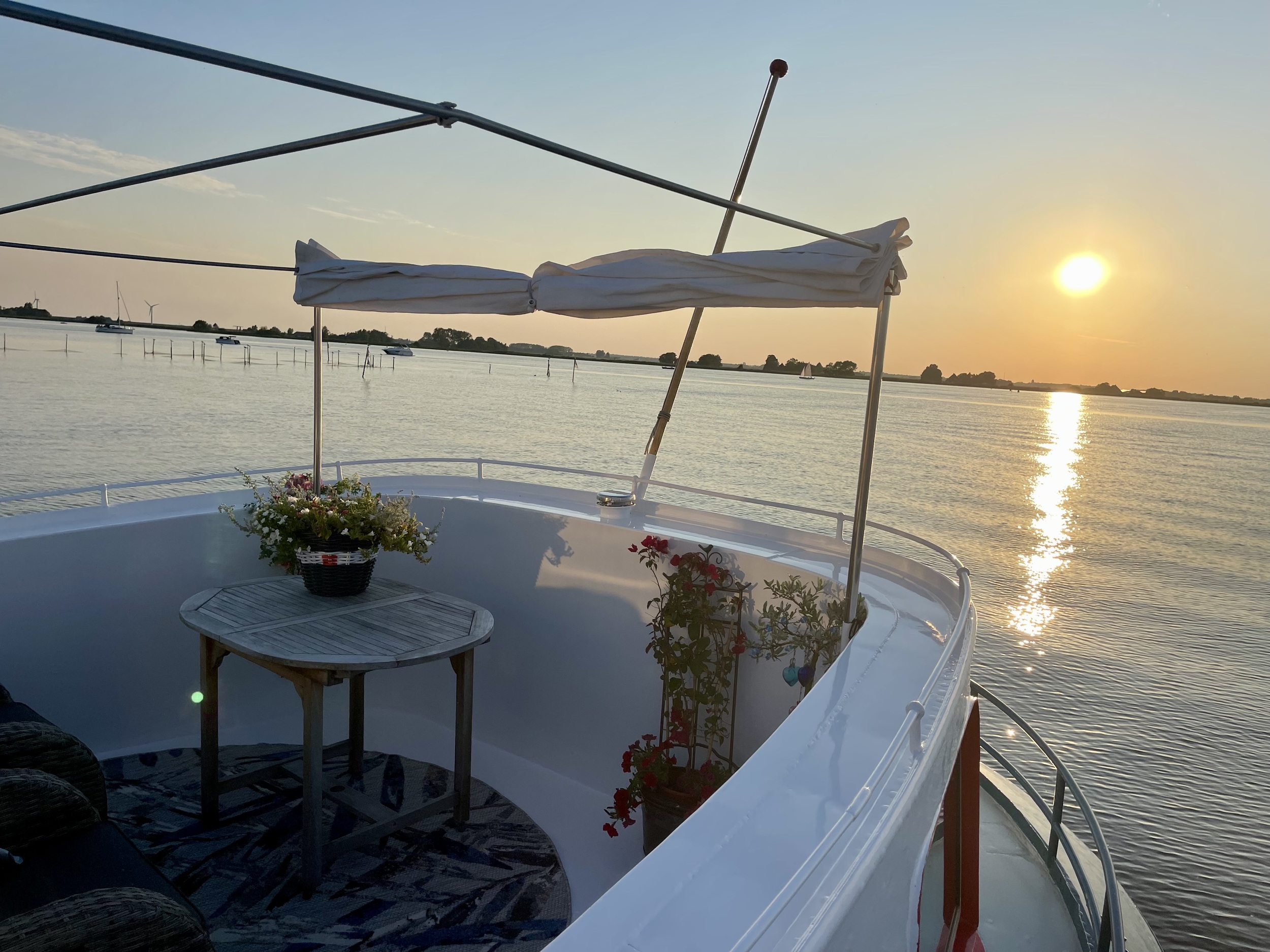 foto: 14 Luxe Motor 35.00