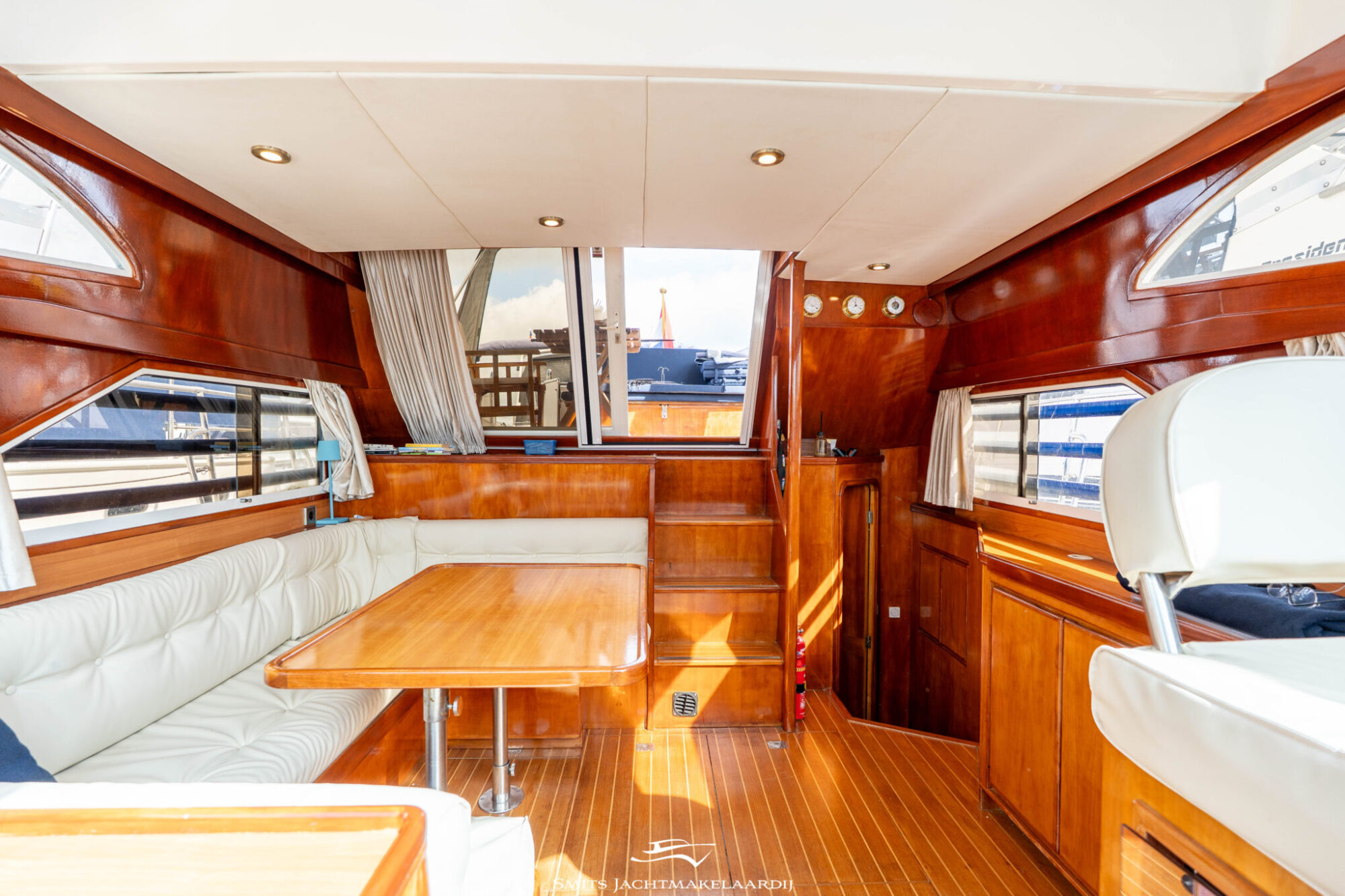 foto: 51 Astor Astor 37 Flybridge