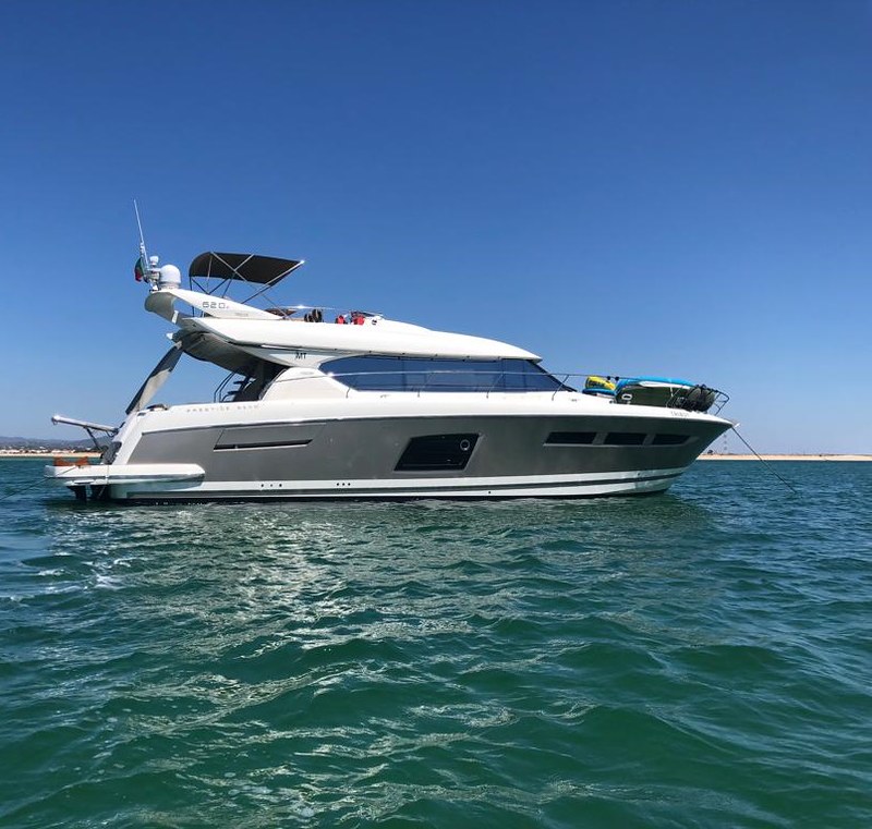 foto: 14 Prestige 620 S