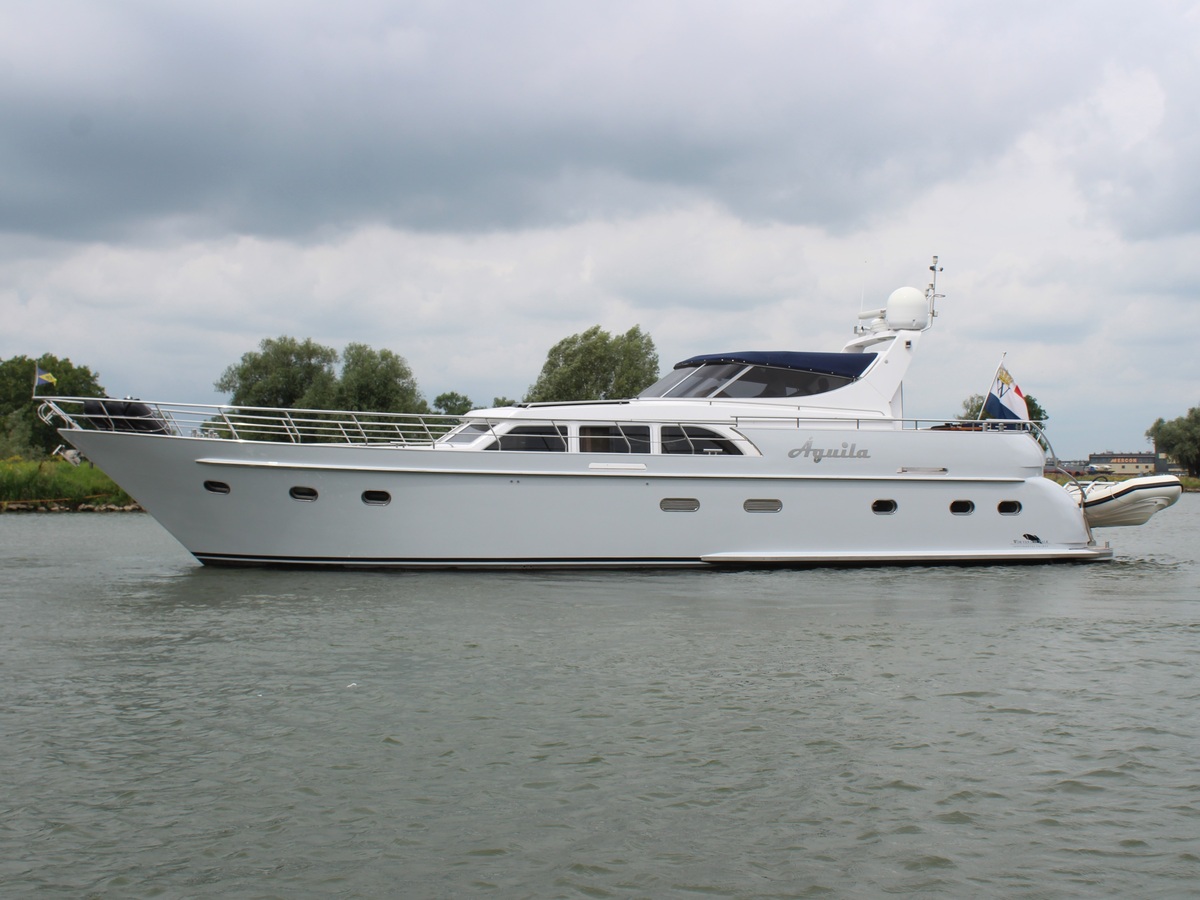 hoofdfoto: 1 Van der Valk 1700 Cabrio
