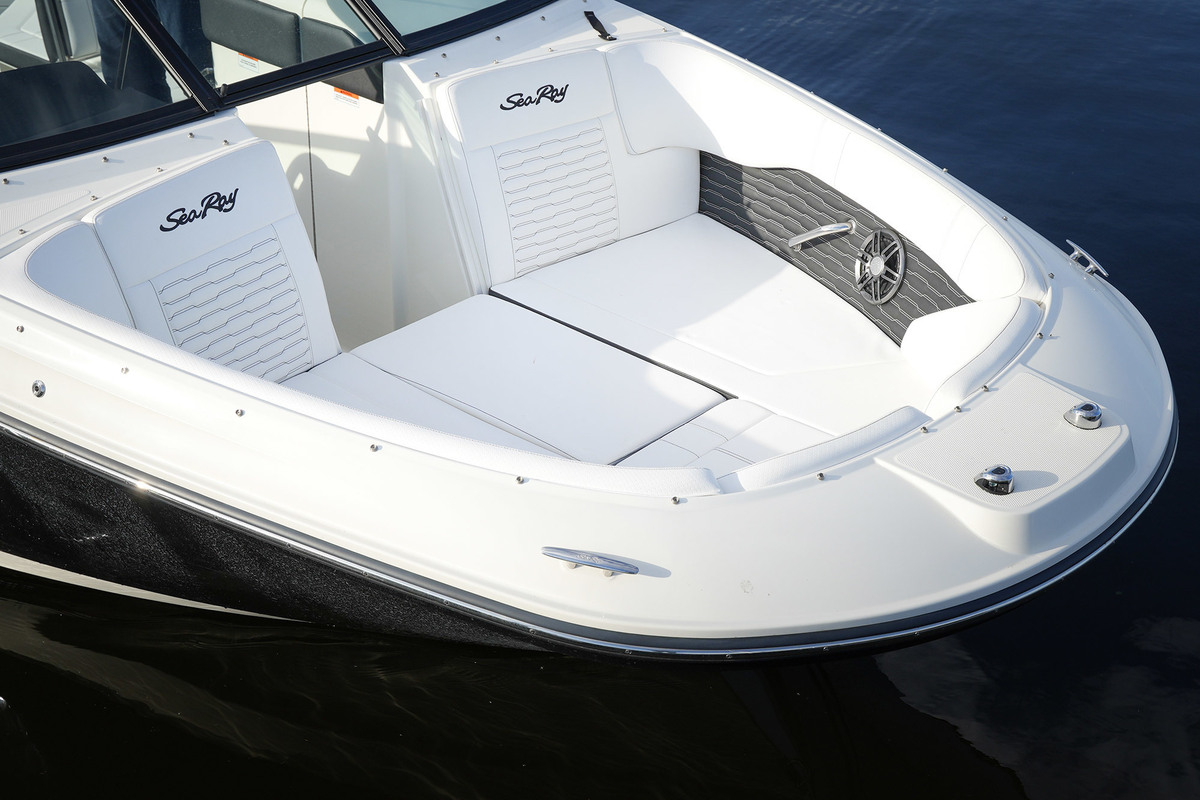 foto: 42 Sea Ray SPX 230 Outboard