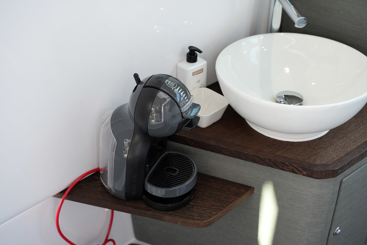 foto: 47 Axopar  37 XC Cross Cabin Mediterrana Edition