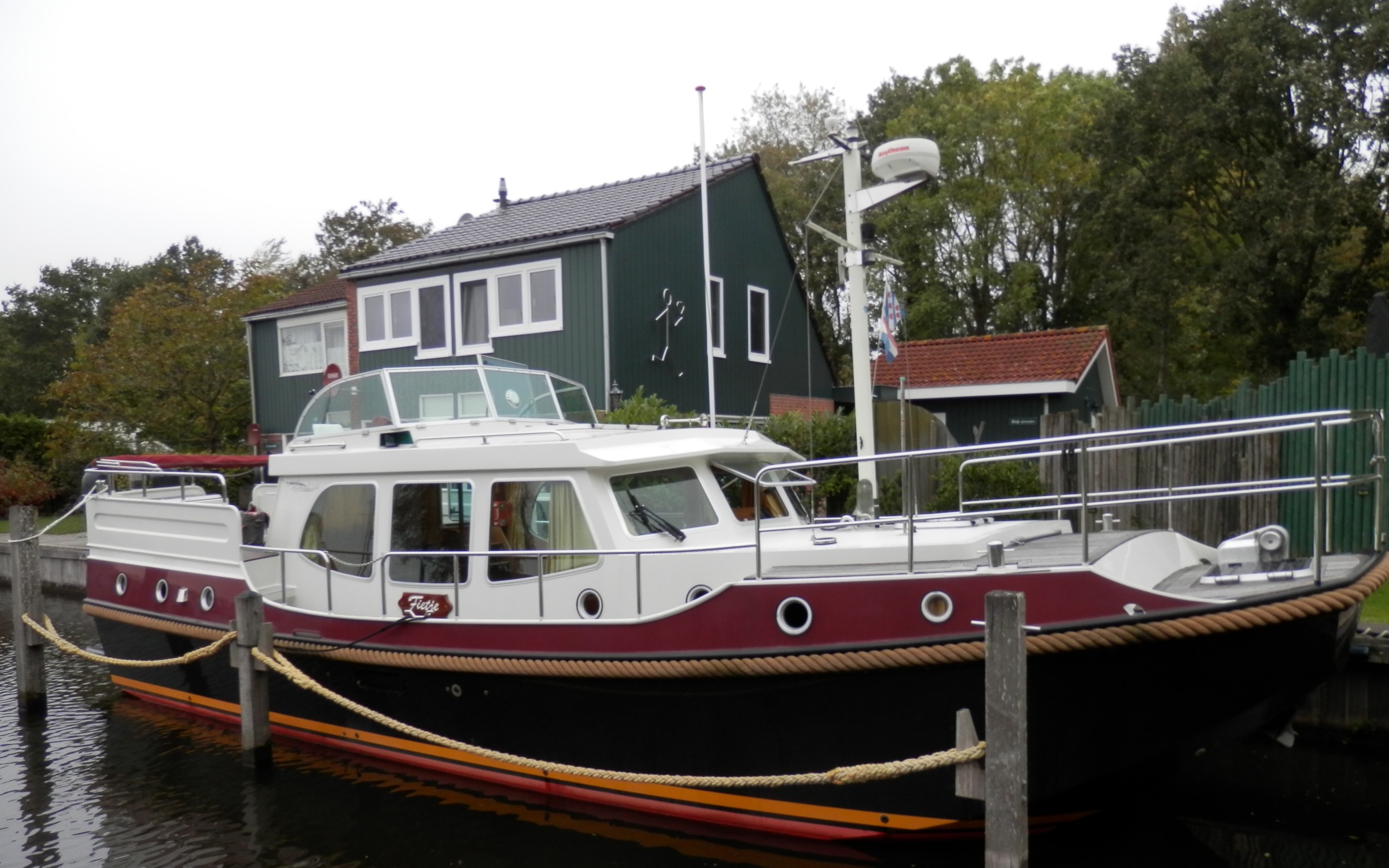 hoofdfoto: 1 Linssen 380 Dutch Sturdy AC Twin