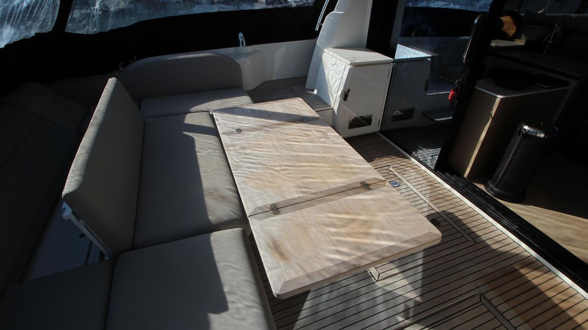 foto: 19 Prestige 520 S