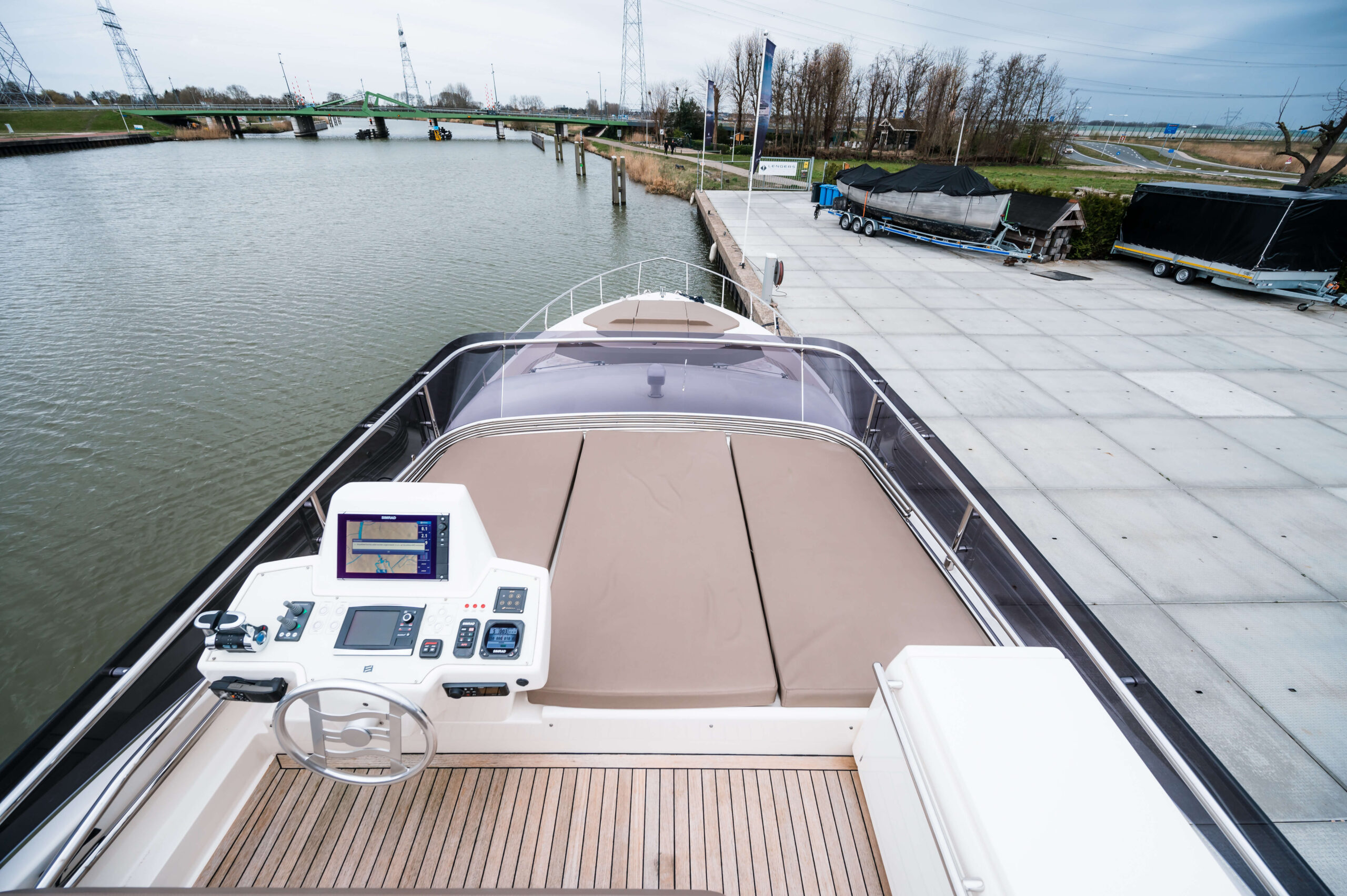 foto: 47 Ferretti Yachts 550