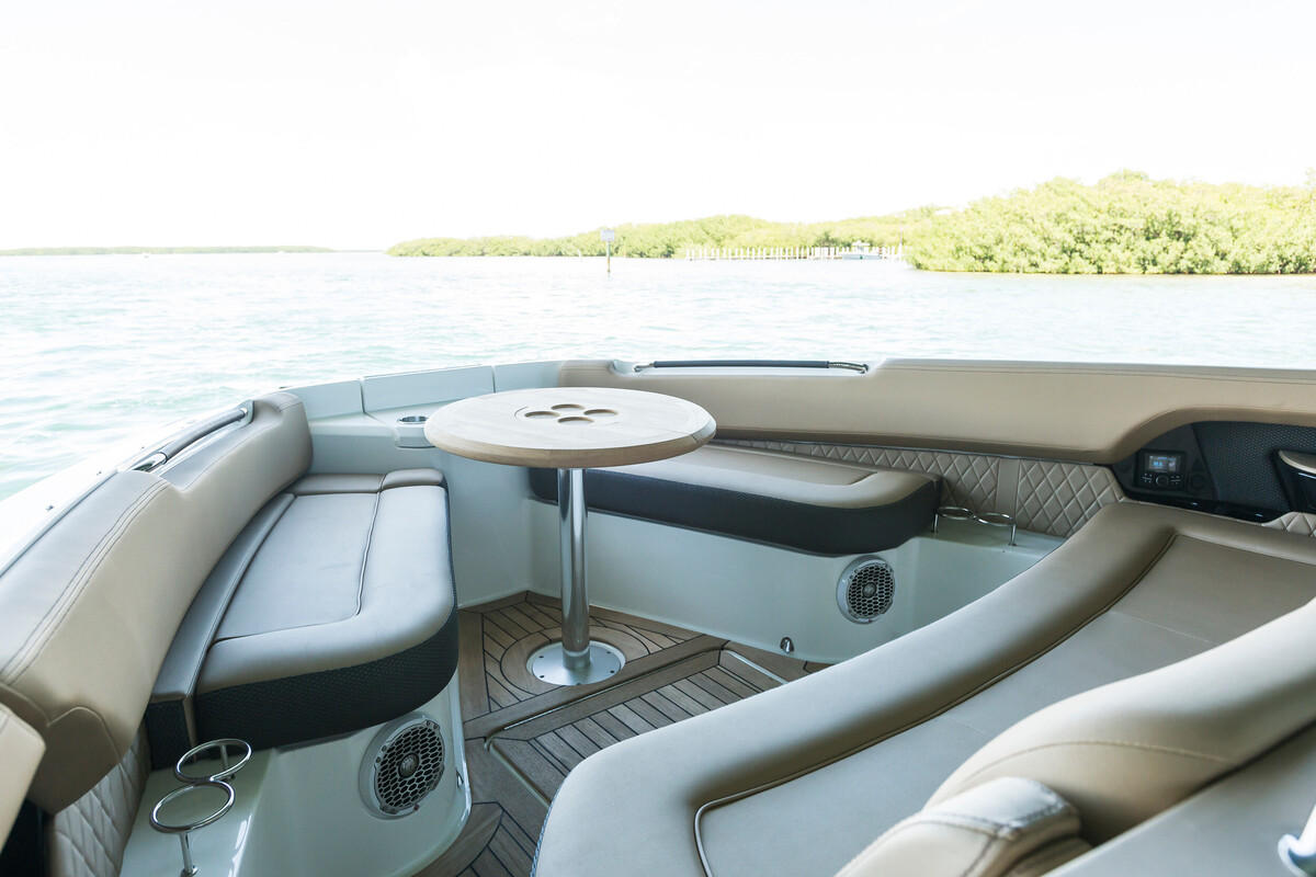 foto: 17 Sea Ray SLX 400 Outboard