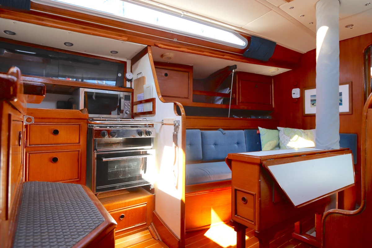 foto: 17 Holman & Pye Red Admiral 36