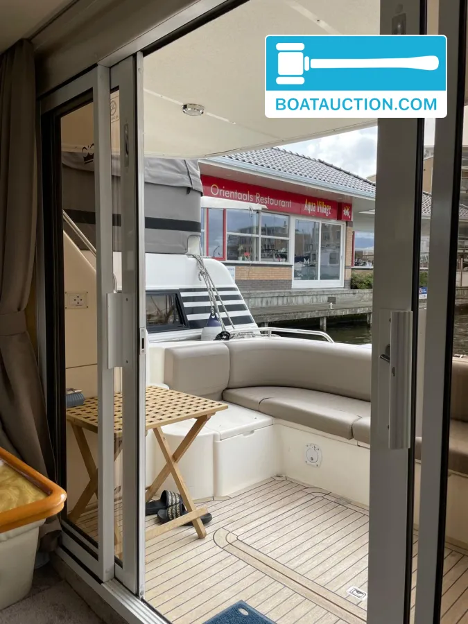 foto: 20 Princess 360 Flybridge