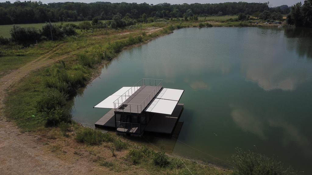 foto: 24 Shogun Mobile Houseboat